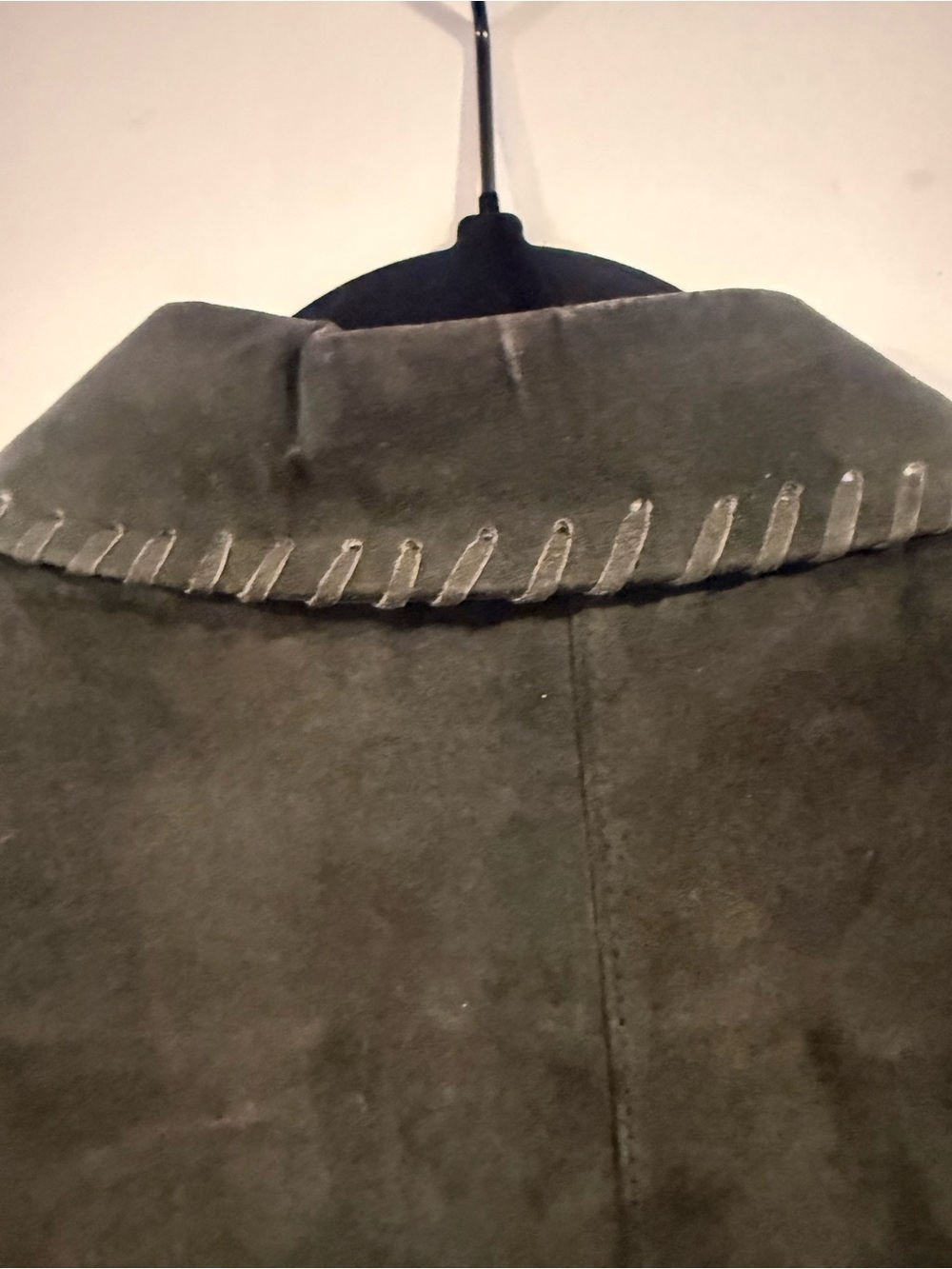 Women's Suede Button-Front Jacket in Olive Green - Picture 5 of 9